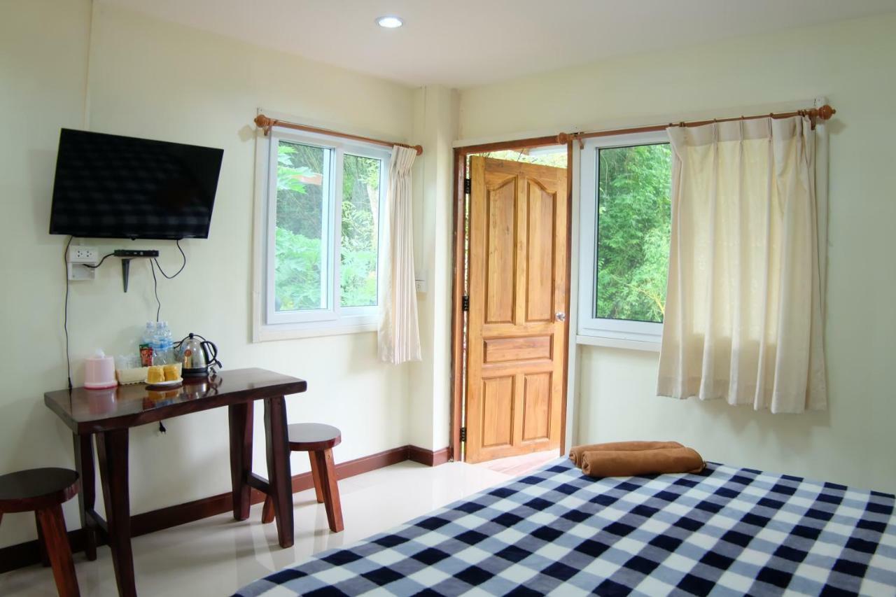 Tararin Hindad Hot Spring Resort Thong Pha Phum Exterior photo